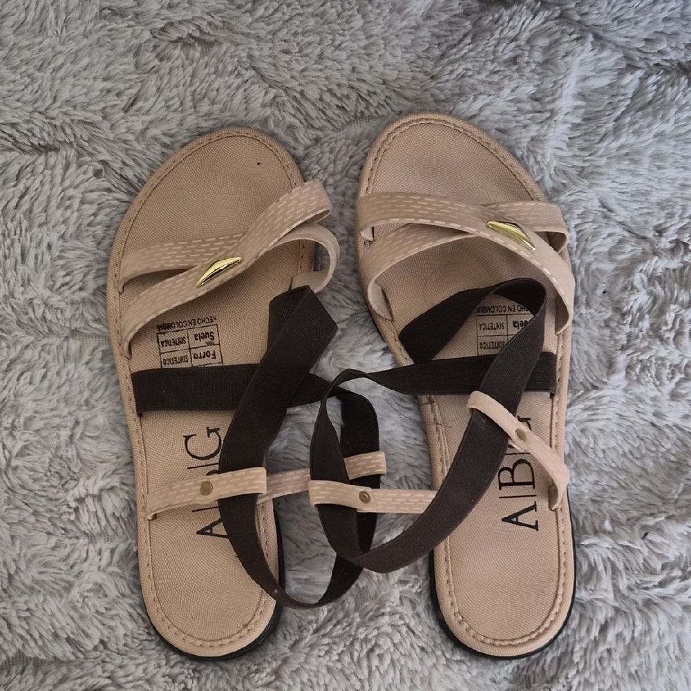 Women's Tan and Brown Sandals